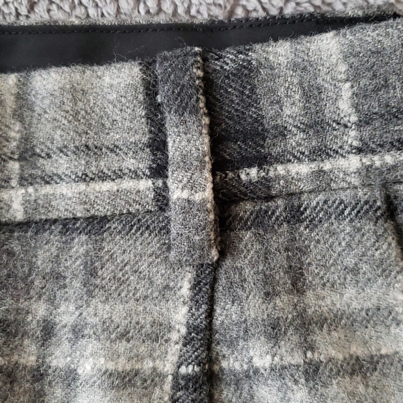 Joe Fresh woolen shorts - Picture 4 of 6